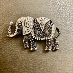 Stunning Decorative Elephant Brooch with Enamel and Rhinestones